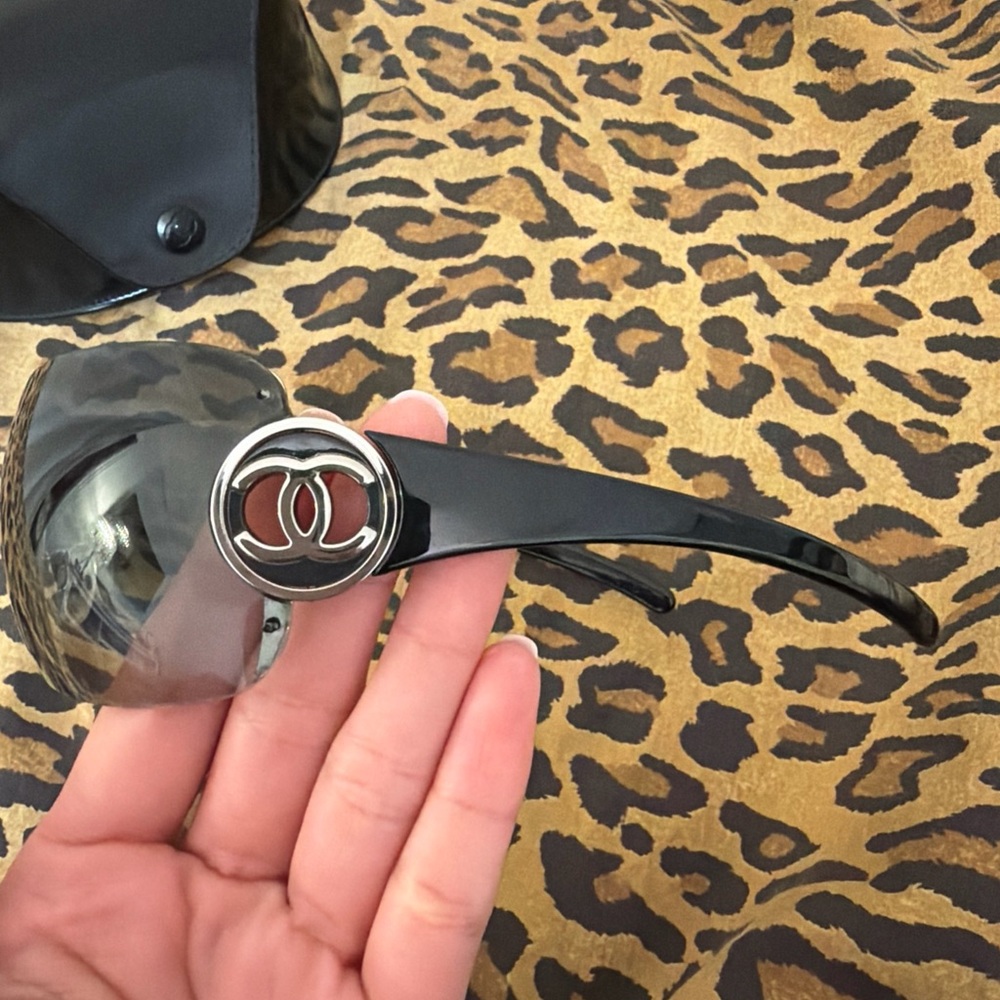 Chanel Black Sunglasses with Case